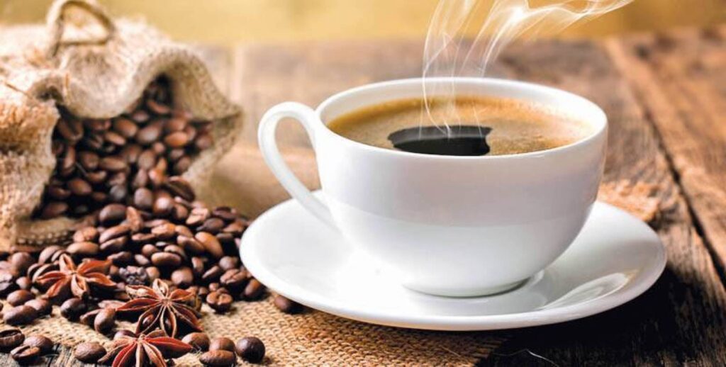 تناول كوب من القهوة يوميا يساعد في حرق دهون البطن