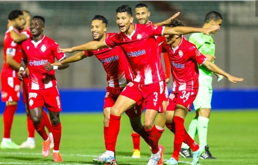 الوداد يفوز على الحسنية بأكادير ويلتحق بصدارة الترتيب
